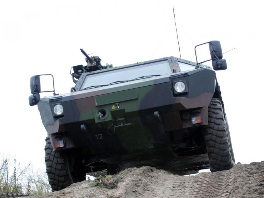  KMW Fennek 2001 года  (фото 3 из 20)